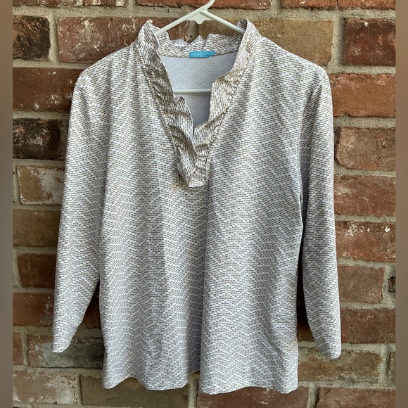 J. McLaughlin Tops - J. McLaughlin Kate Tan and White Geometric Top XL